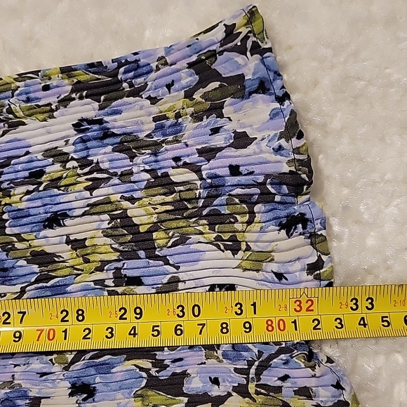 J. Jill floral pleated dress or blouse, size medium petite - Picture 5 of 6